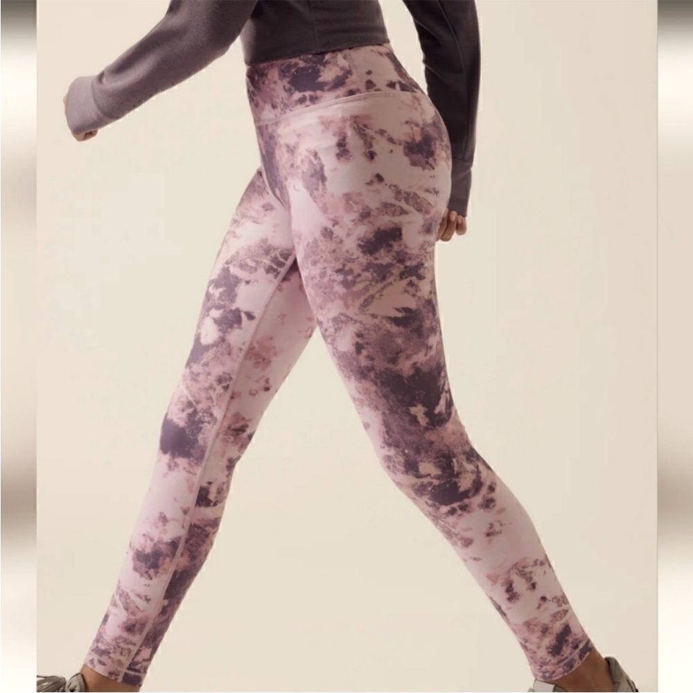 NWT Athleta Girl High Rise Printed Chit Chat Tight! ❤️